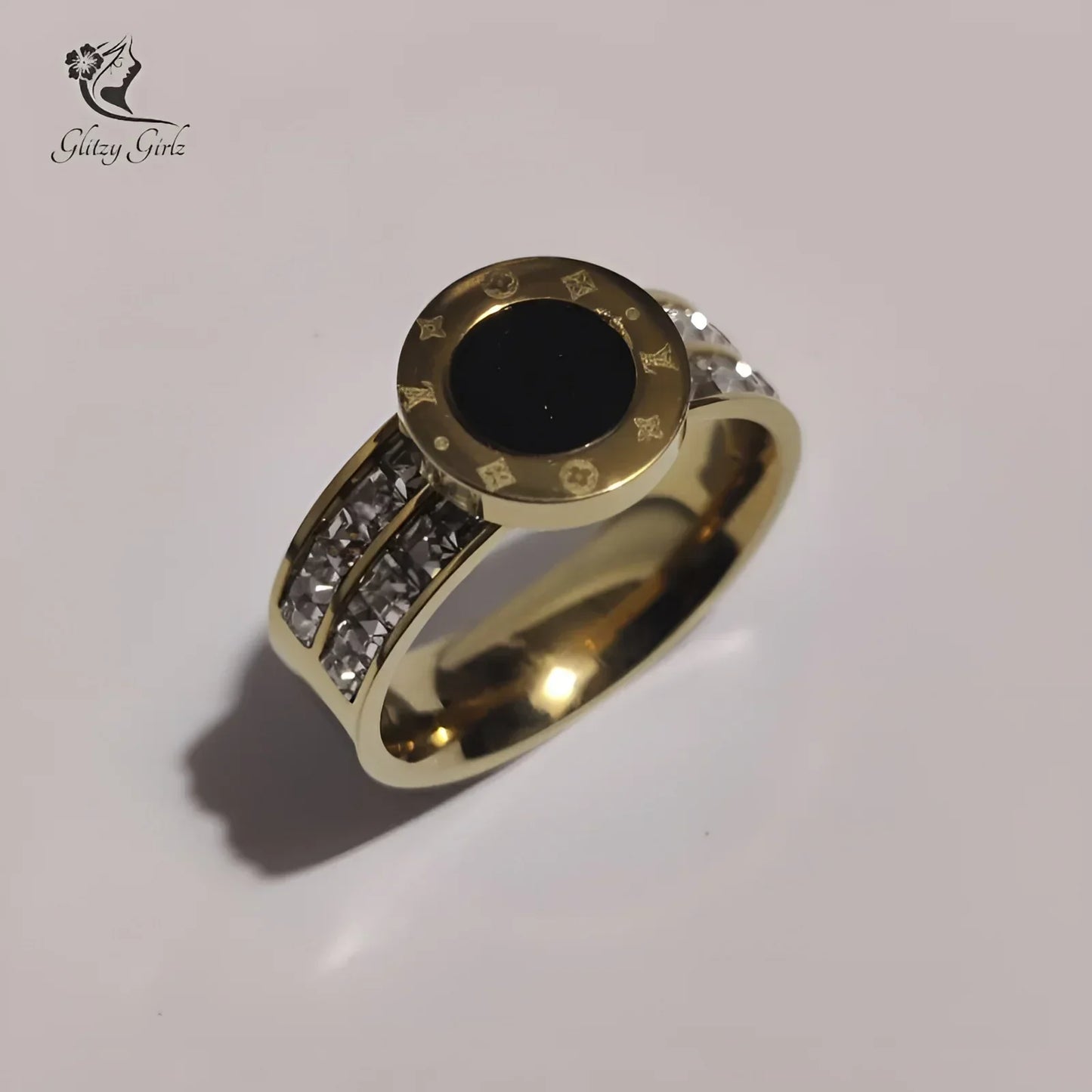 LV Circle Ring | Stainless steel